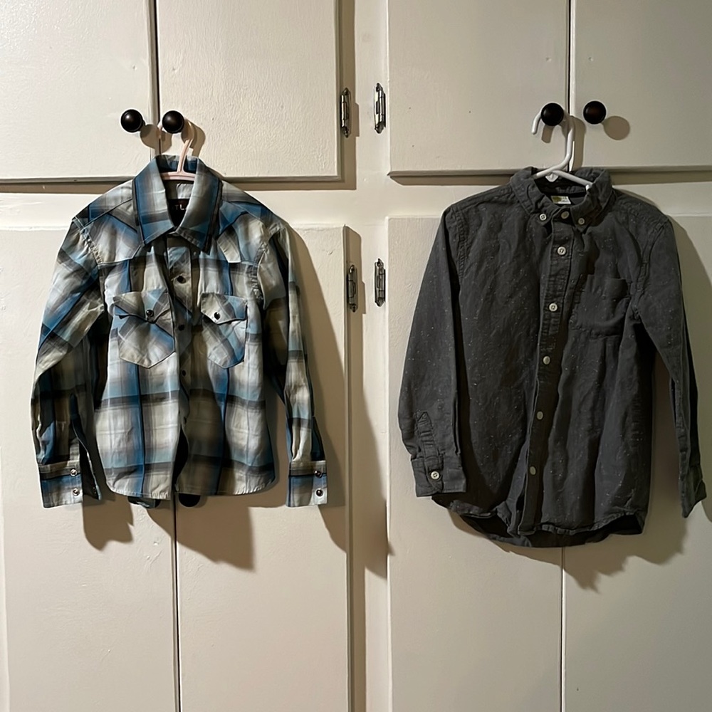 2 western button down shirt size boy small